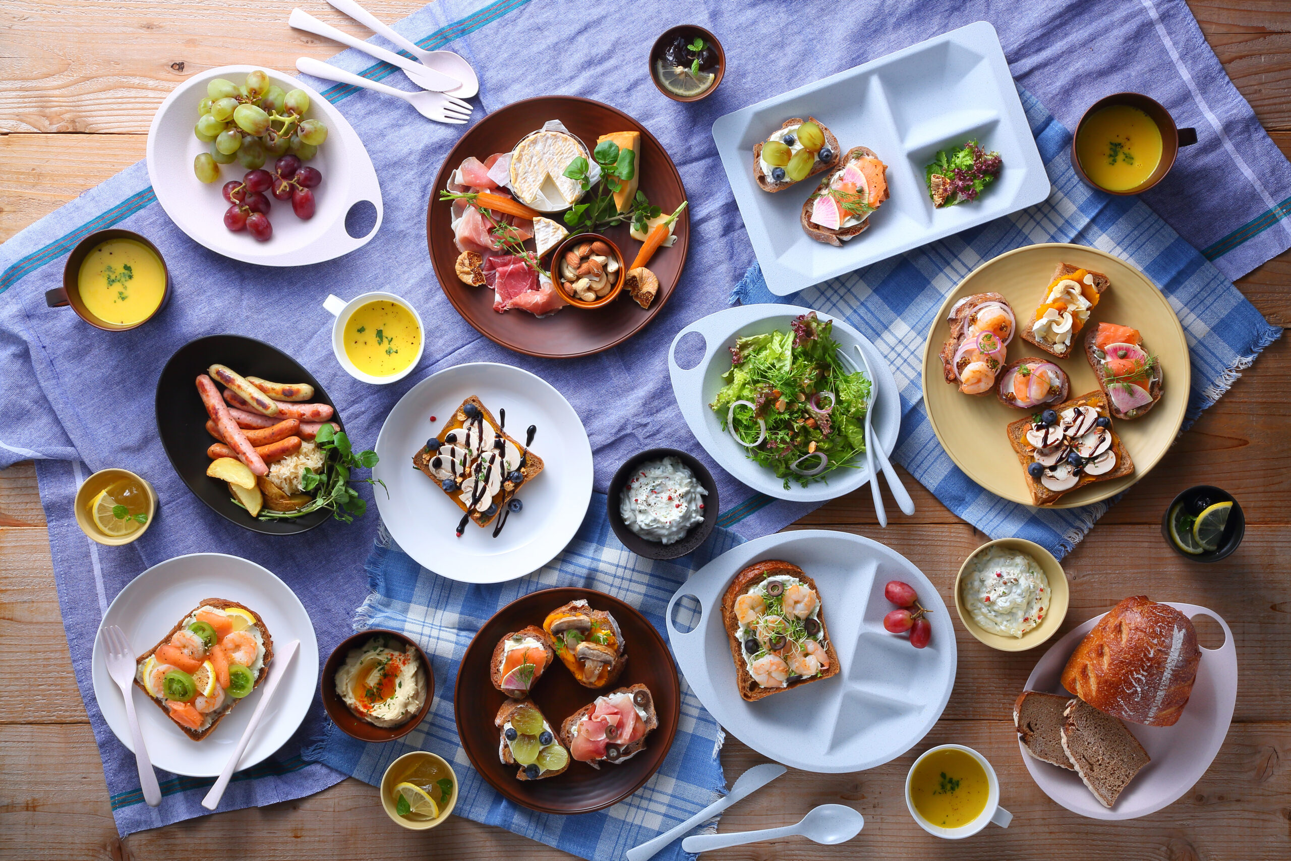 リサイクルPET食器〈rebirth〉